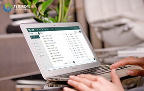 中國協(xié)同OA 高端與移動雙輪驅(qū)動，領(lǐng)跑管理軟件領(lǐng)域